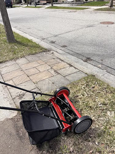 Perfect for Small Lawns!