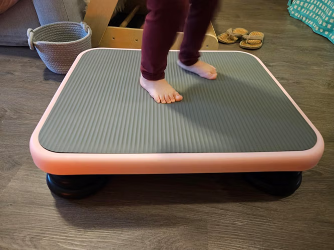 Safe and sturdy bounce board