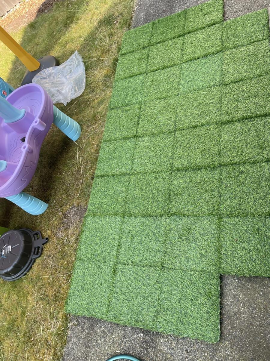 Intuitive interlocking mechanism makes them easy to disassemble and reassemble. Soft material