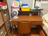 nice desk