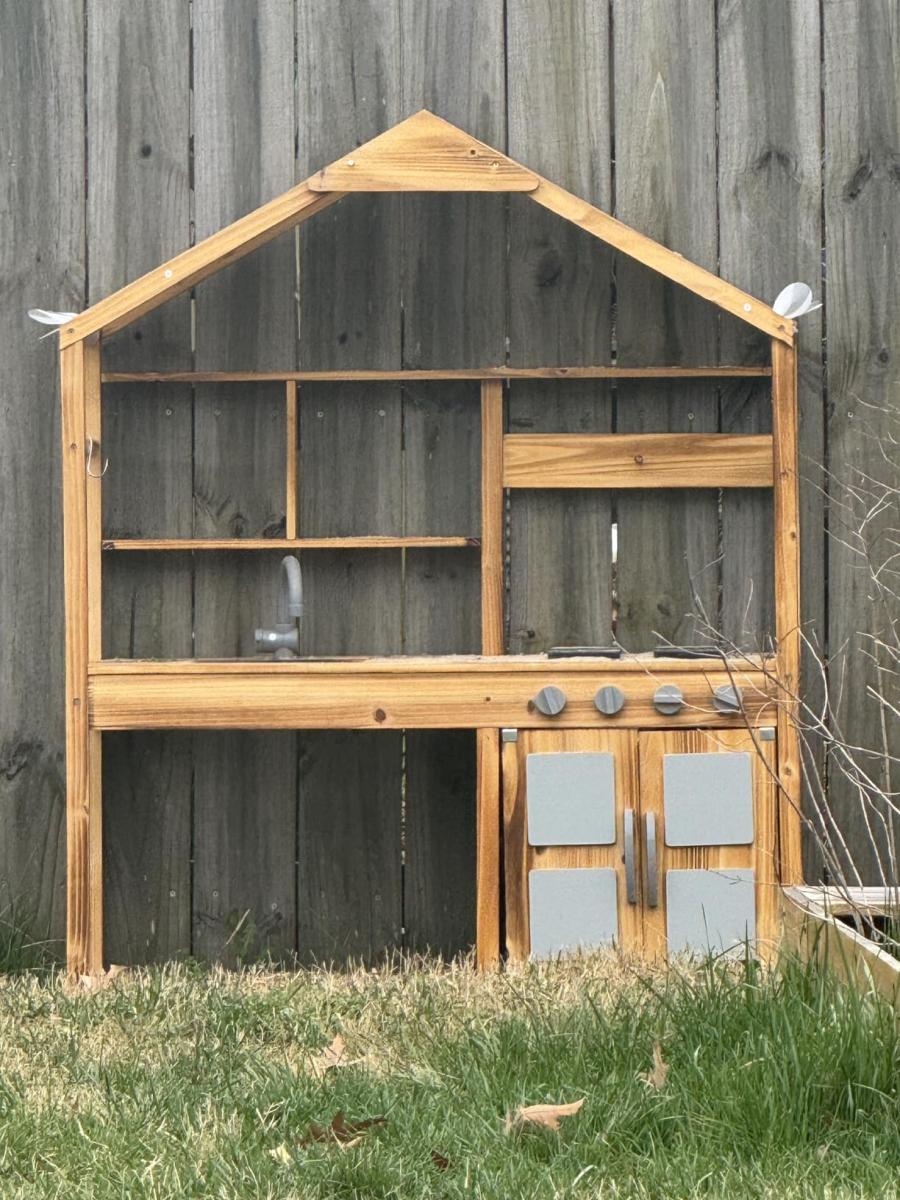 Well built and beautiful in backyard