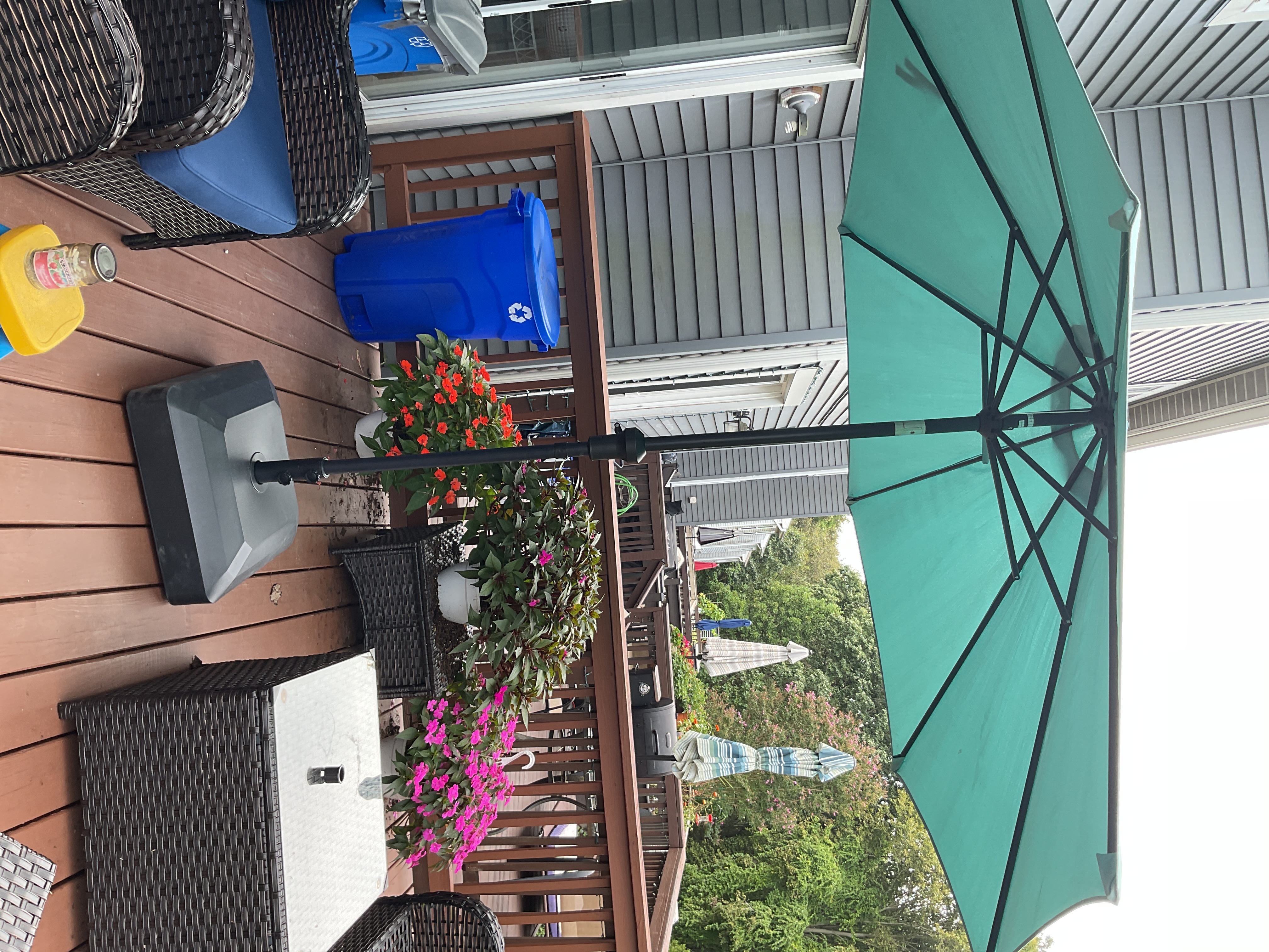 Giantex 150 lb fillabl patio umbrella base