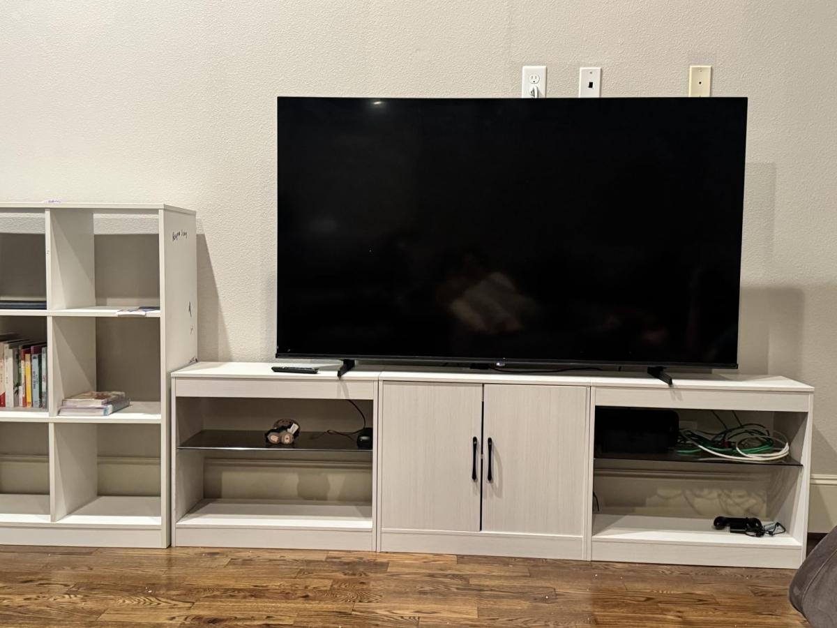Perfect TV Stand - Stylish, Sturdy, and Functional!