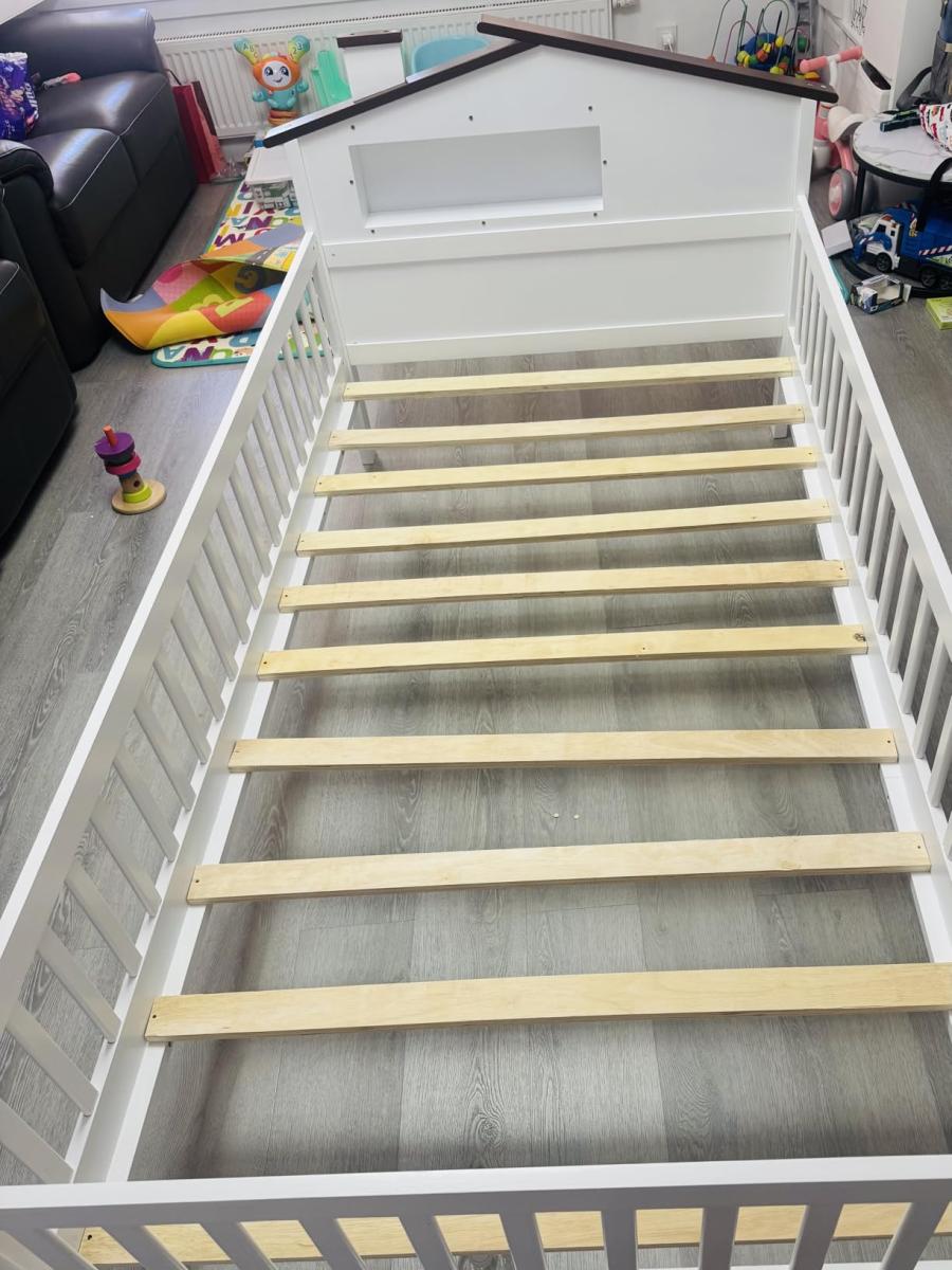 Fashion bed frame