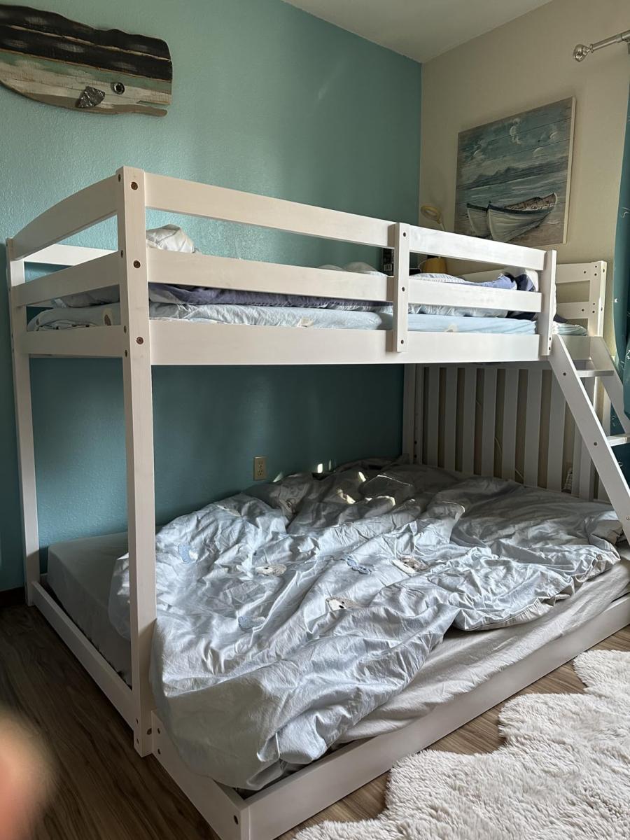 Nice bunk bed