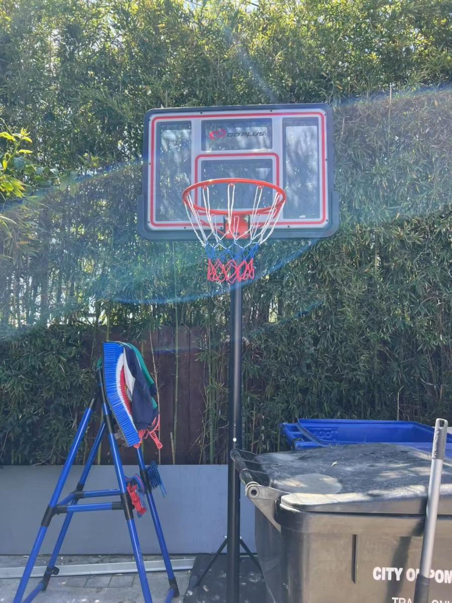 Easy to install, very sturdy