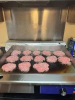 Can cook 15-18 burger patties at a time on this