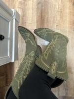 My New Go To Boot Brand