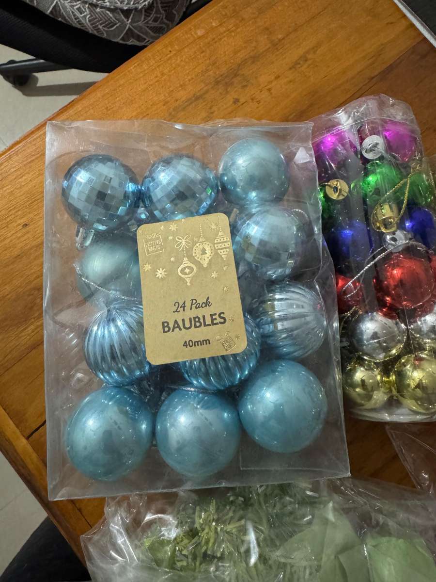 Christmas Baubles Aqua