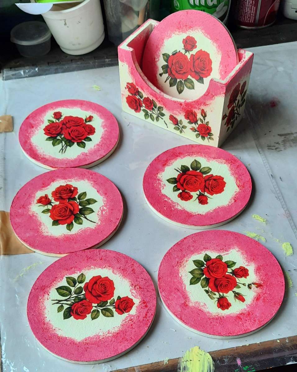 Good coaster holder