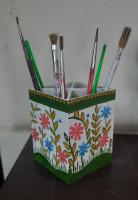 Good option for pen stand with artistic touch